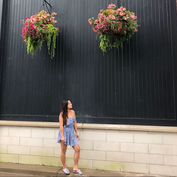 Blue Life Smock Ruffle Skort Romper Size Small - Picture 5 of 5